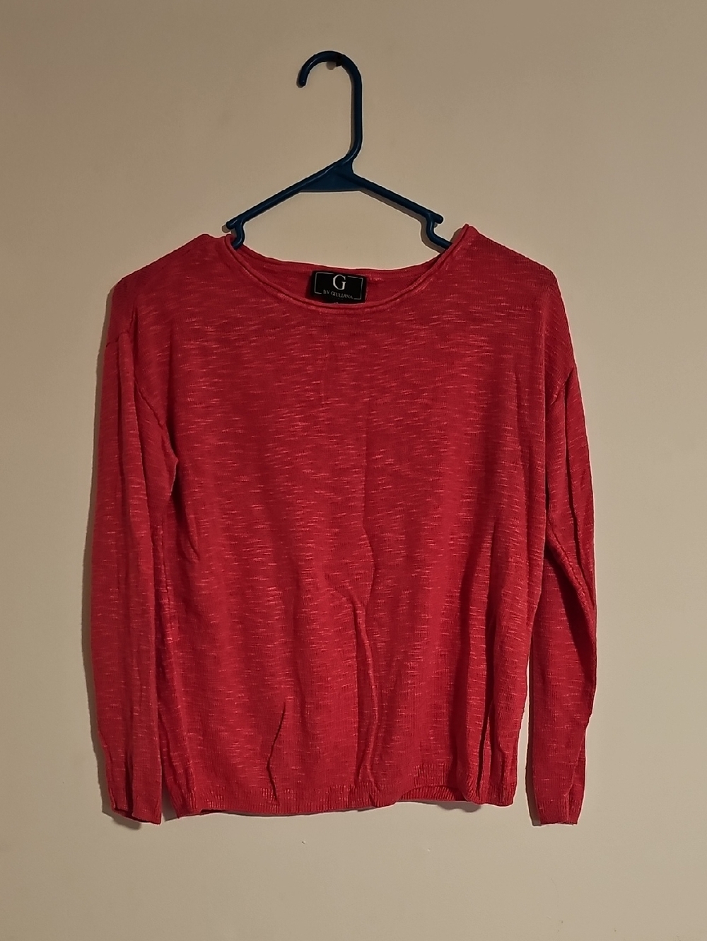 G by Giuliana Heathered Red Scoopneck Sweater